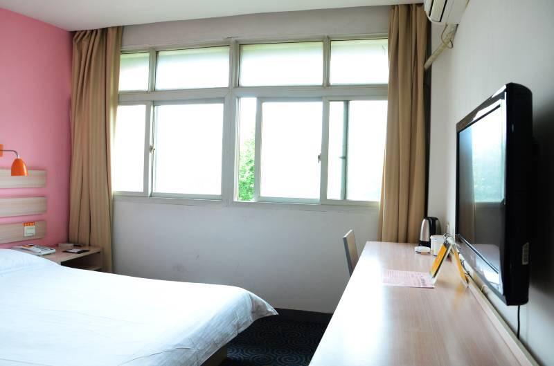 Zhongzhou Hotel - Jingu Road Луоян Екстериор снимка